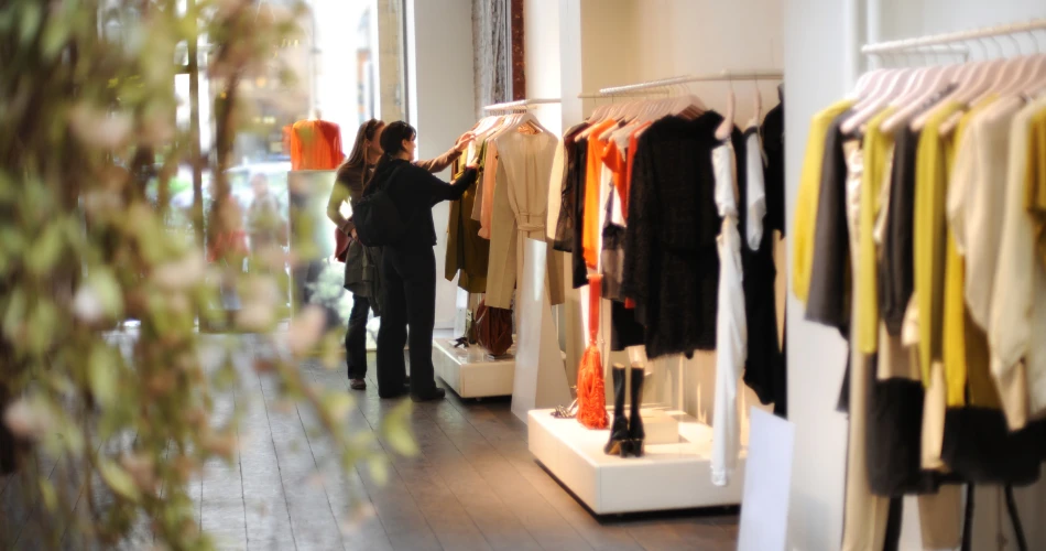 Lincoln Road Shopping: Boutiques, Bites & People Watching