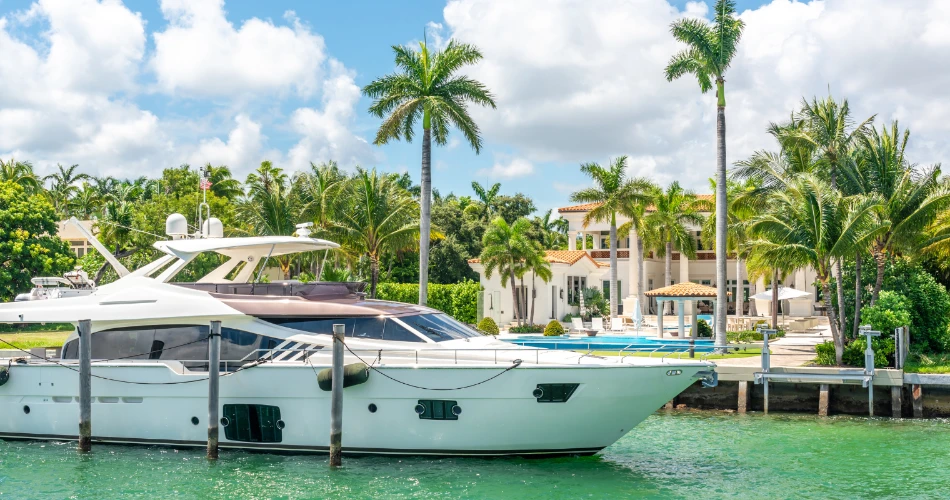 10 Perkara Terbaik untuk Dilakukan di Miami Beach untuk Percutian Pantai yang Sempurna