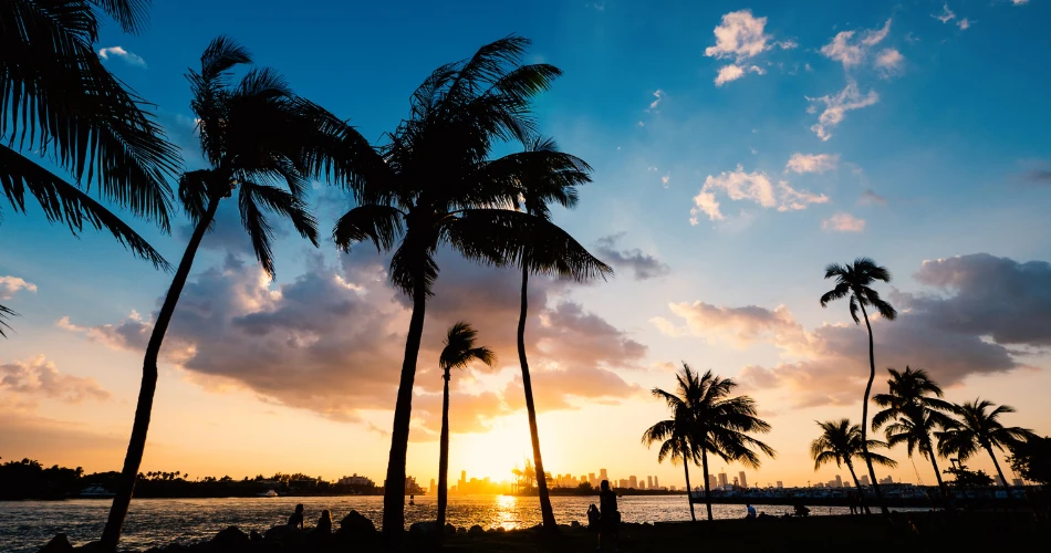 10 Perkara Terbaik untuk Dilakukan di Miami Beach untuk Percutian Pantai yang Sempurna